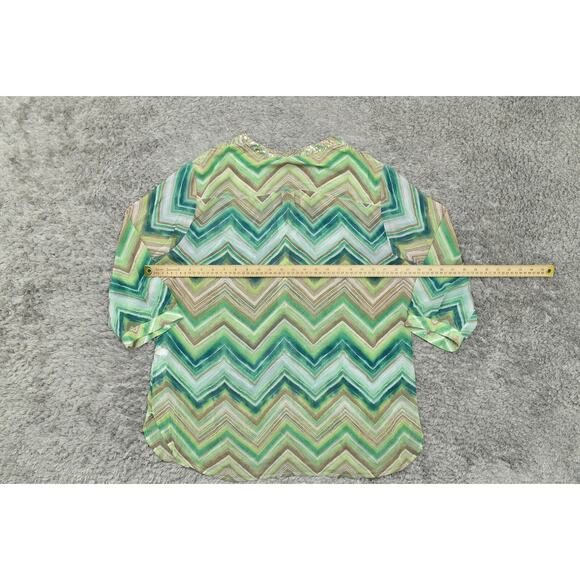 Chico's Size 3 Green Polyester Blouse V Neck 3/4 Sleeve Geometric - Picture 4 of 9